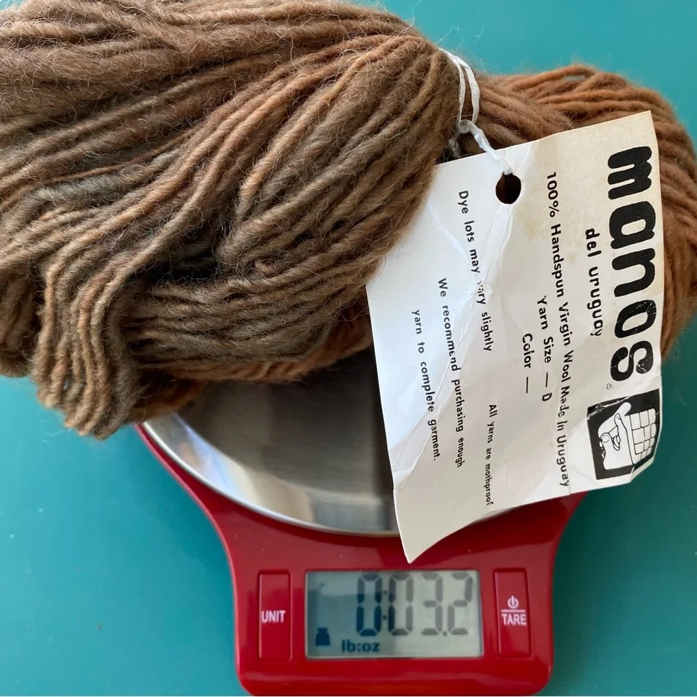 Handspun Virgin Wool by Manos del Uruguay. Bundle of 4 hanks + 3 partial cakes - Picture 5 of 12